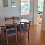 Lovely With Views Of Fields Hébergement de vacances