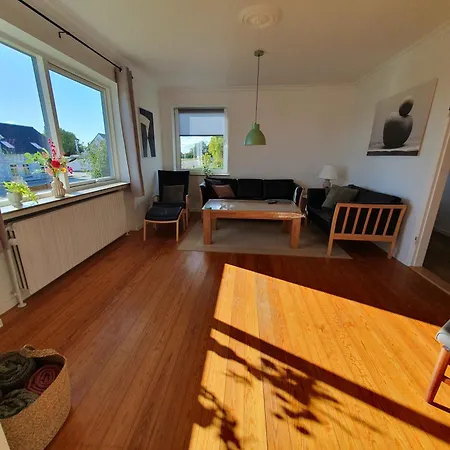 Lovely With Views Of Fields Feriehus *