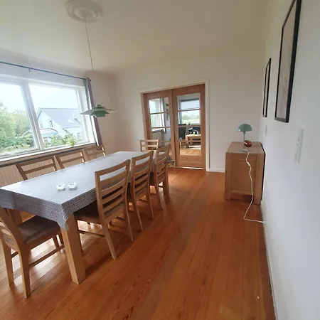 Lovely With Views Of Fields Feriehus Lebol