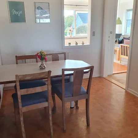 Lovely With Views Of Fields Feriehus