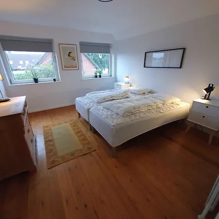 Feriehus Lovely With Views Of Fields Lebol