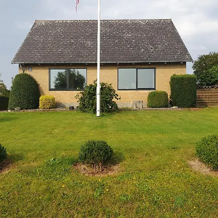Lovely With Views Of Fields *