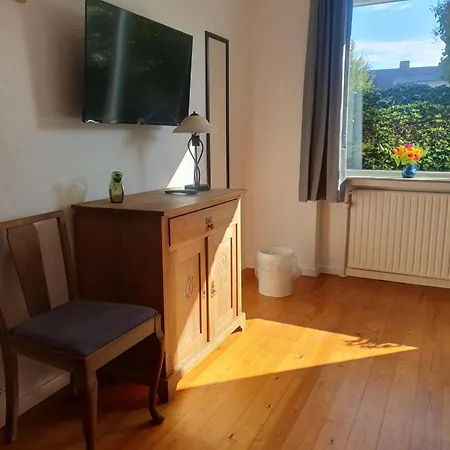 Lovely With Views Of Fields *