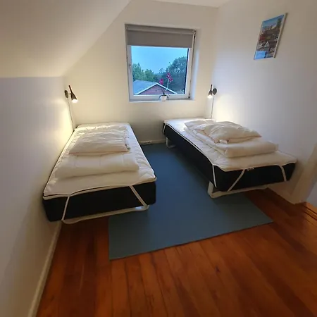 Lovely With Views Of Fields * Lebol