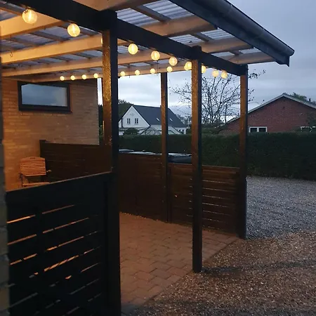 Lovely With Views Of Fields Hébergement de vacances