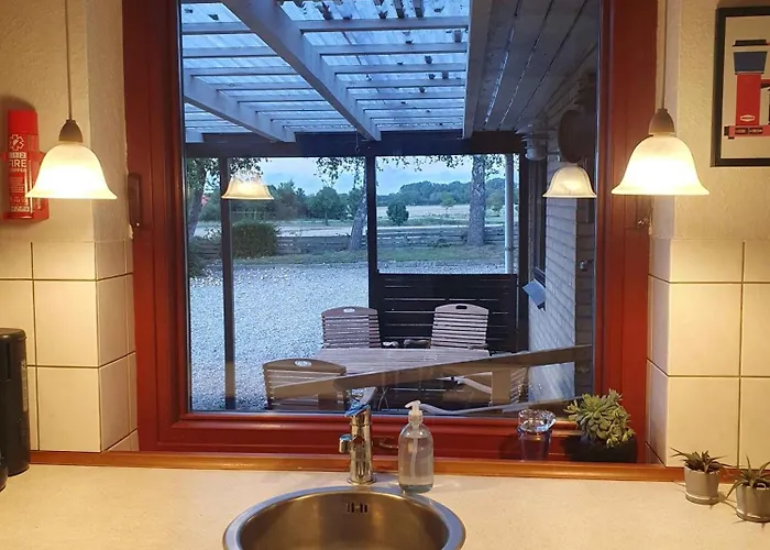 Lovely With Views Of Fields * Lebol