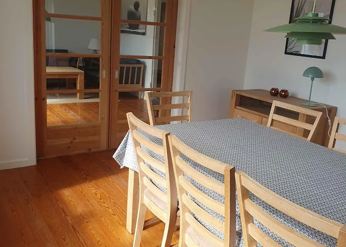 Lovely With Views Of Fields * Lebol