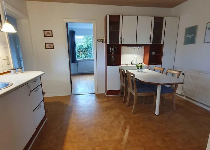 Lovely With Views Of Fields * Lebol