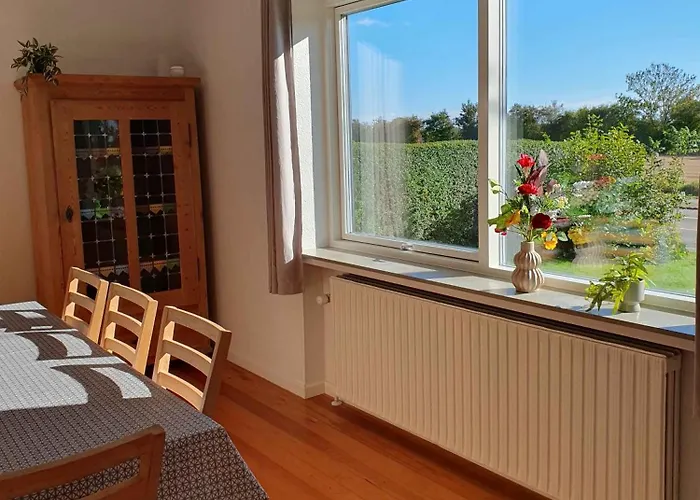 بيت للعطل Lovely With Views Of Fields *